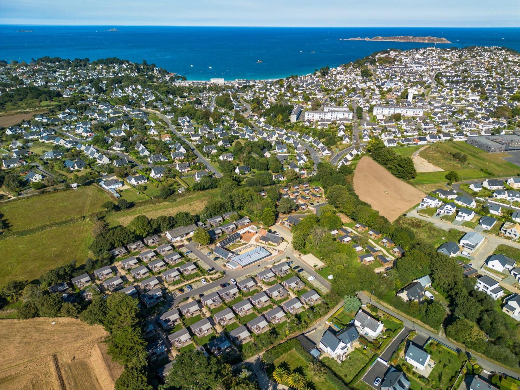 Camping Maeva Respire Le Village Perrosien מראה חיצוני תמונה